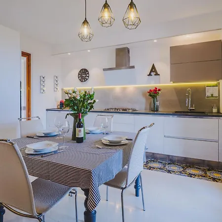 Casa Lorena By Interhome * マッサローザ
