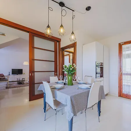 別荘 Casa Lorena By Interhome