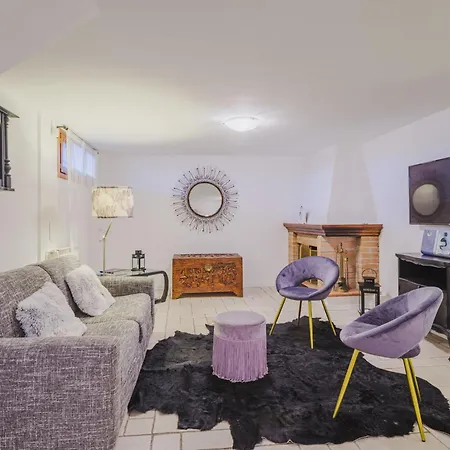 Casa Lorena By Interhome * マッサローザ